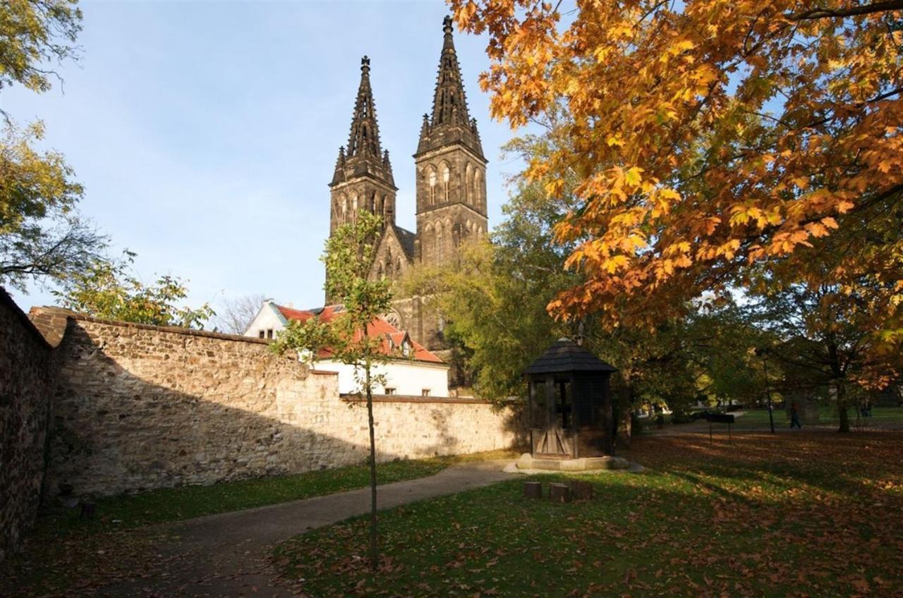 Helen Homestay Vysehrad Praga Exterior foto